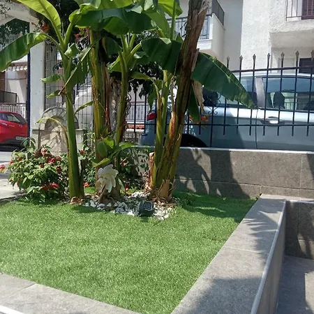 Aparthotel Vangeli's Garden House