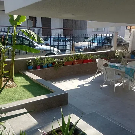 Vangeli's Garden House