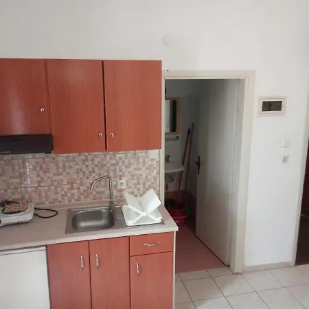 Vangeli's Garden House Apart Otel *