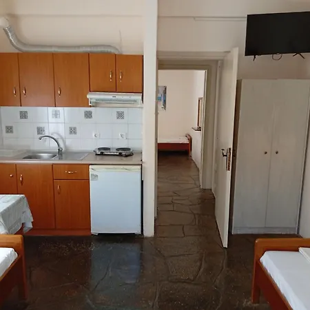 Hotel de apartamente Vangeli's Garden House Nea Poteidaia