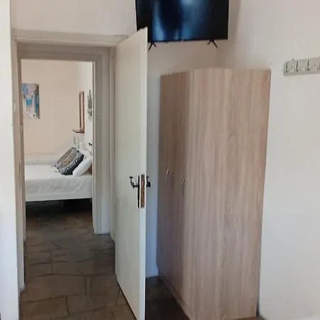 Vangeli's Garden House 3* Nea Poteidaia