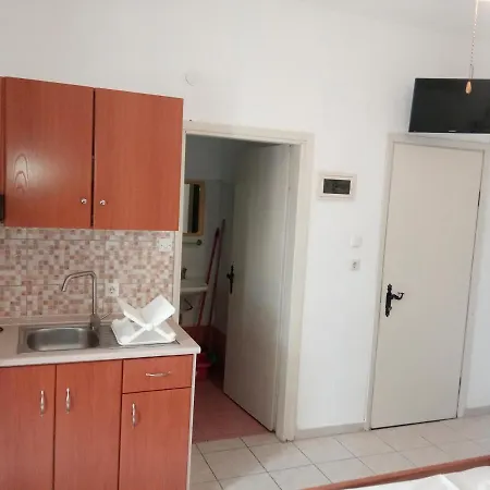 Vangeli's Garden House 3* Nea Poteidaia