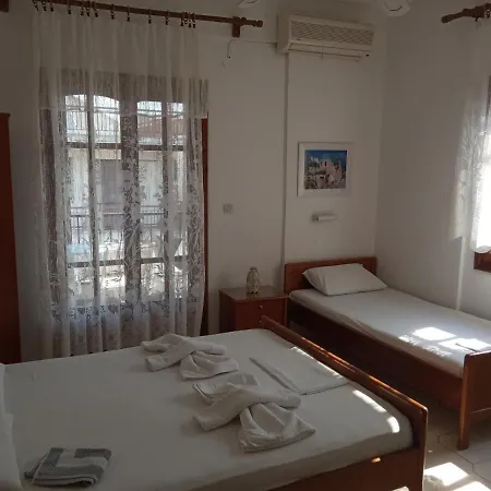 Vangeli's Garden House Hotel de apartamente Nea Poteidaia